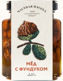 honey chastnaya paseka with hazelnuts